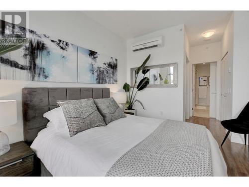 1833 Crowe Street, Vancouver, BC - Indoor Photo Showing Bedroom