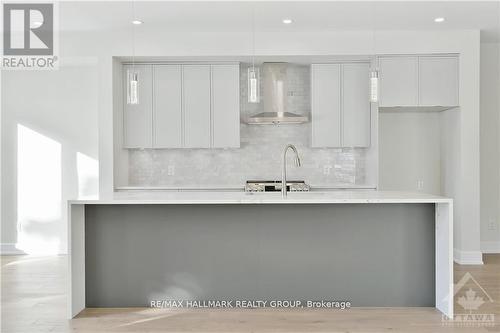 484 Woodland Avenue E, Ottawa, ON - Indoor Photo Showing Kitchen