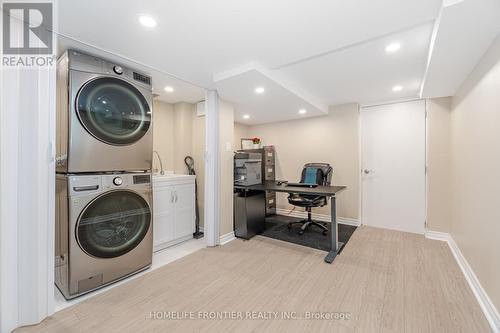 68 Warnford Circle, Ajax, ON - Indoor Photo Showing Laundry Room