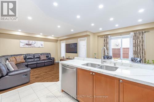 68 Warnford Circle, Ajax, ON - Indoor Photo Showing Other Room