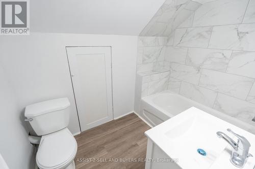 3024 Pitt Street, Cornwall, ON - Indoor Photo Showing Bathroom