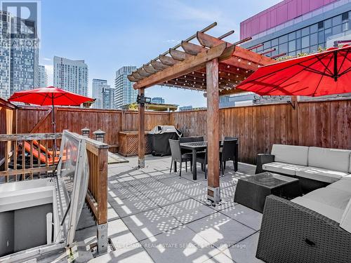 Ph10 - 550 Front Street W, Toronto, ON - Outdoor With Deck Patio Veranda