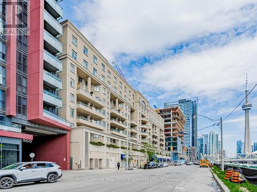 Ph10 - 550 Front Street W, Toronto, ON - Outdoor With Facade