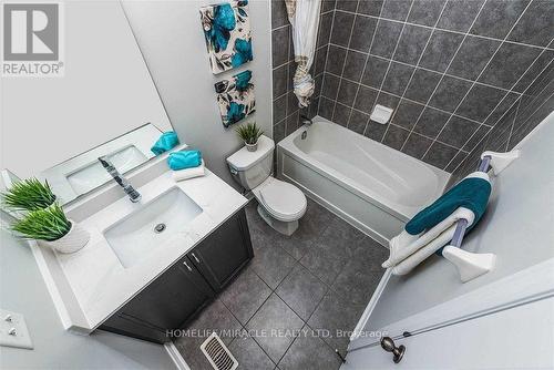 39 Rangemore Road, Brampton, ON - Indoor Photo Showing Bathroom