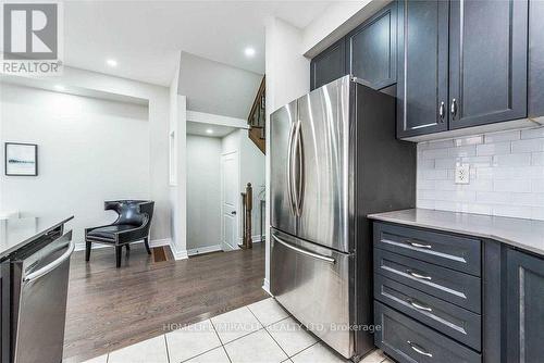 39 Rangemore Road, Brampton, ON - Indoor Photo Showing Kitchen