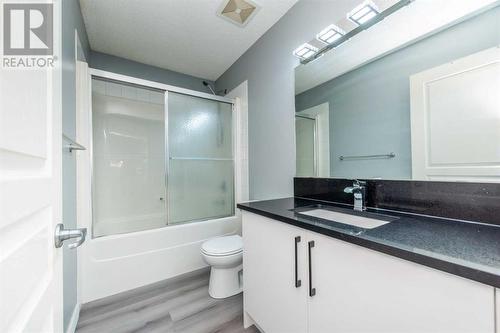 129 Lakeview Inlet, Chestermere, AB - Indoor Photo Showing Bathroom