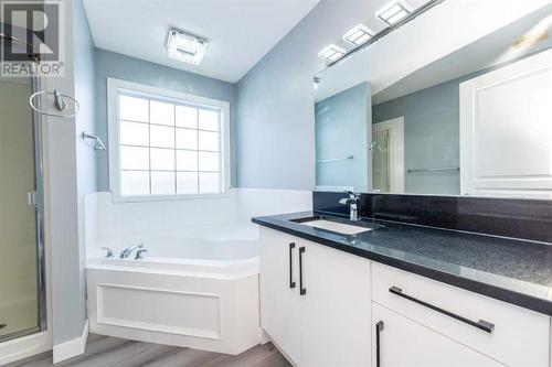 129 Lakeview Inlet, Chestermere, AB - Indoor Photo Showing Bathroom