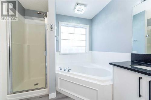 129 Lakeview Inlet, Chestermere, AB - Indoor Photo Showing Bathroom