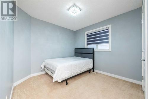 129 Lakeview Inlet, Chestermere, AB - Indoor Photo Showing Bedroom