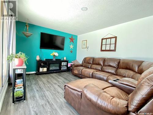 26 Noel Street, Dubuc, SK - Indoor Photo Showing Living Room