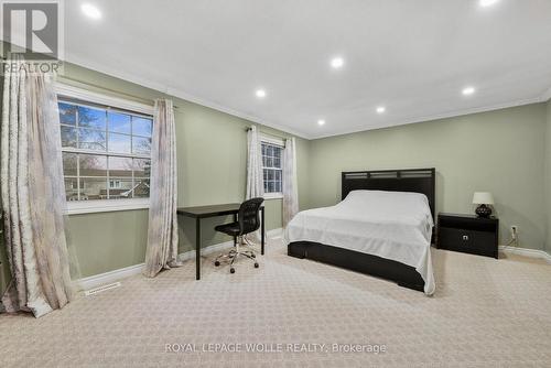 417 Stillmeadow Circle, Waterloo, ON - Indoor Photo Showing Bedroom