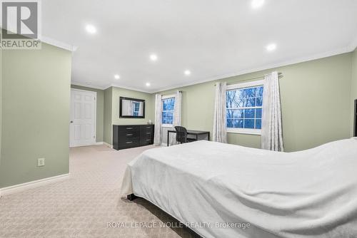 417 Stillmeadow Circle, Waterloo, ON - Indoor Photo Showing Bedroom