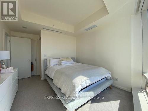 4202 - 180 University Avenue, Toronto, ON - Indoor Photo Showing Bedroom