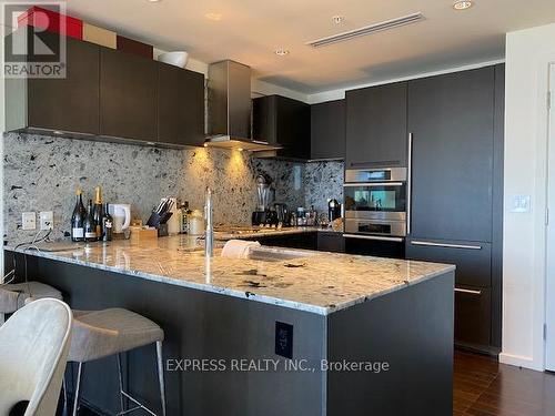 4202 - 180 University Avenue, Toronto, ON - Indoor Photo Showing Kitchen