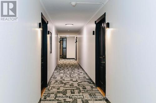 311 - 10 Shallmar Boulevard, Toronto, ON - Indoor Photo Showing Other Room