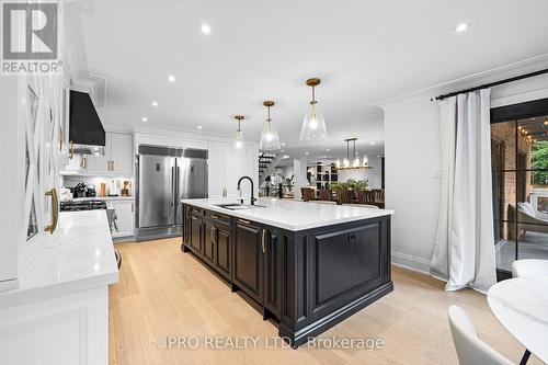 5103 Royal Mills Court, Mississauga, ON - Indoor Photo Showing Kitchen With Stainless Steel Kitchen With Upgraded Kitchen