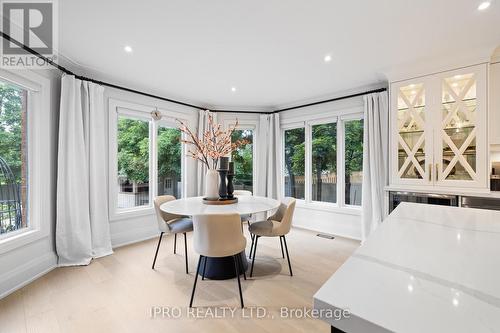 5103 Royal Mills Court, Mississauga, ON - Indoor Photo Showing Dining Room