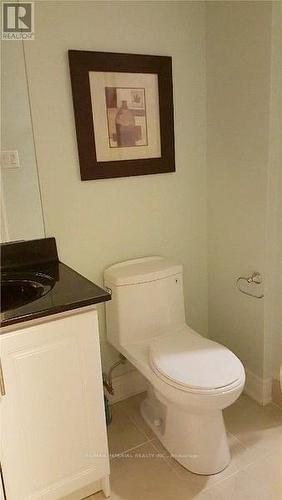 36 Pale Moon Crescent, Toronto, ON - Indoor Photo Showing Bathroom