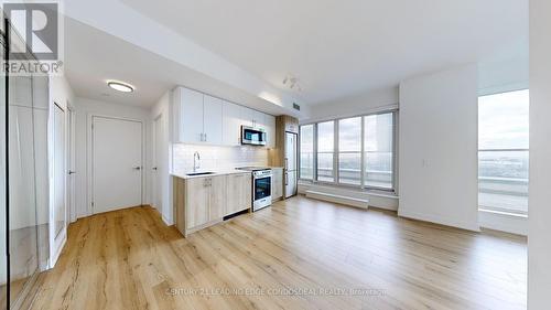 908 - 1195 The Queensway Street, Toronto, ON - Indoor Photo Showing Kitchen