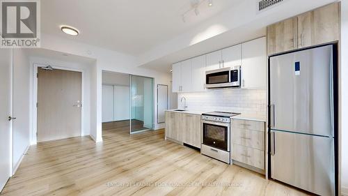 908 - 1195 The Queensway Street, Toronto, ON - Indoor Photo Showing Kitchen