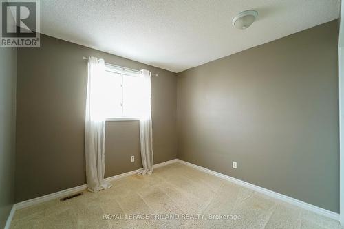 78 Ashley Crescent, London, ON - Indoor Photo Showing Other Room