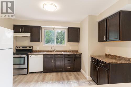 78 Silvan Drive, Welland (767 - N. Welland), ON - Indoor Photo Showing Kitchen