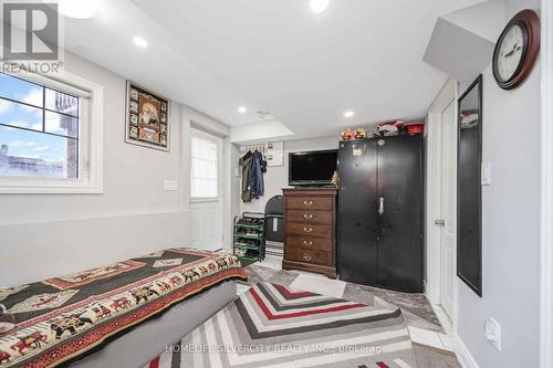 98 Davenfield Circle, Brampton, ON - Indoor Photo Showing Other Room