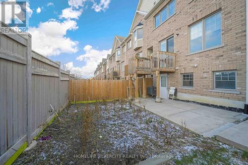 98 Davenfield Circle, Brampton, ON - Outdoor