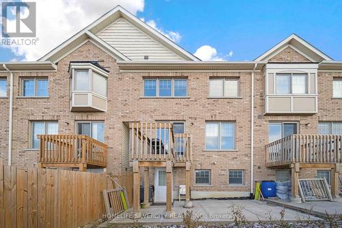 98 Davenfield Circle, Brampton, ON - Outdoor With Facade