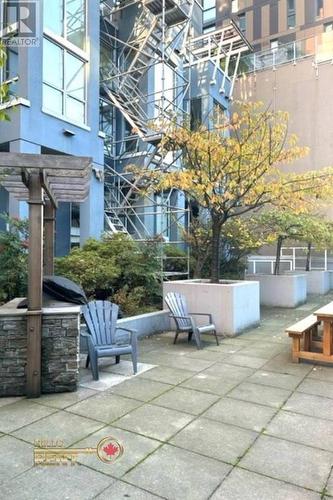 208 933 Seymour Street, Vancouver, BC - Outdoor