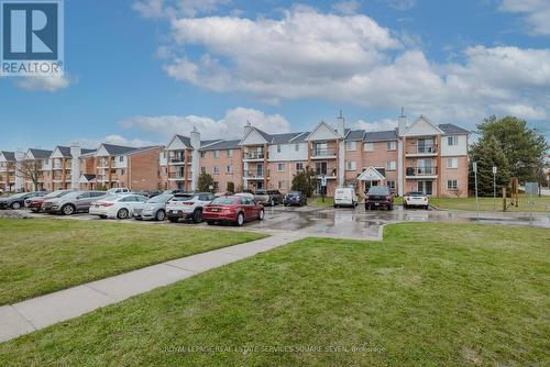 65 - 1096 Jalna Boulevard, London, ON - Outdoor With Facade