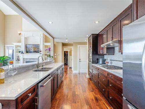 16-614 Granrose Terr, Colwood, BC - Indoor Photo Showing Kitchen With Double Sink With Upgraded Kitchen