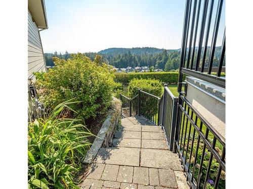 16-614 Granrose Terr, Colwood, BC - Outdoor