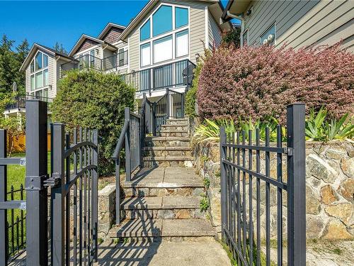 16-614 Granrose Terr, Colwood, BC - Outdoor