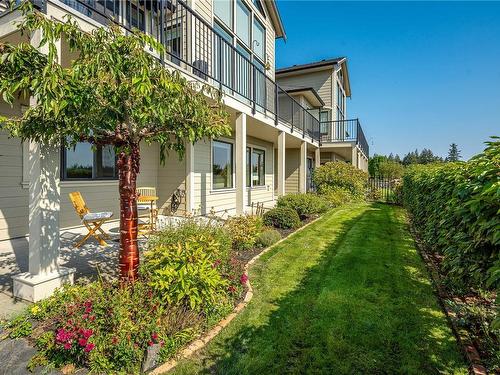 16-614 Granrose Terr, Colwood, BC - Outdoor With Deck Patio Veranda