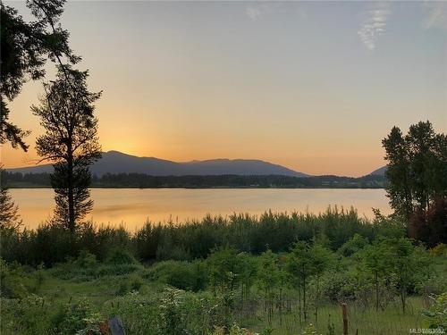 1743 Maple Bay Rd, Duncan, BC 