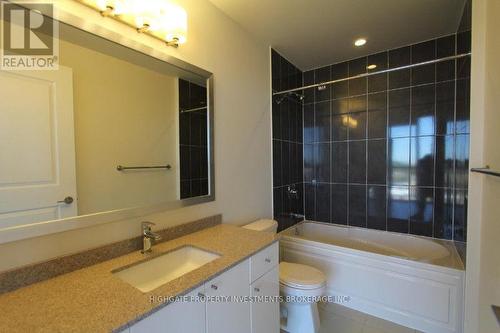 717 - 5033 Four Springs Avenue, Mississauga, ON - Indoor Photo Showing Bathroom