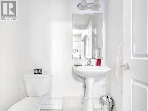 8 Arnprior Road, Brampton, ON - Indoor Photo Showing Bathroom