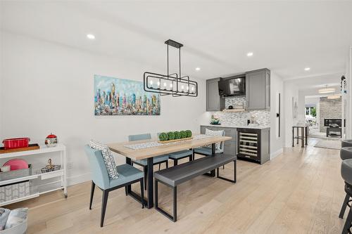 1104 Windermere Court, Kelowna, BC - Indoor Photo Showing Dining Room