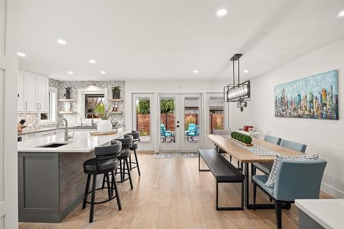 1104 Windermere Court, Kelowna, BC - Indoor Photo Showing Dining Room