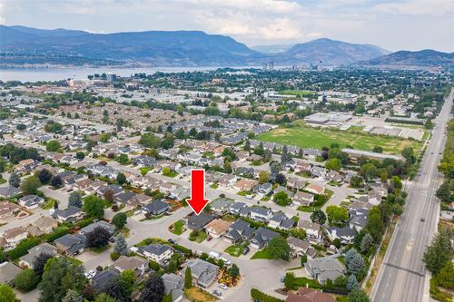 1104 Windermere Court, Kelowna, BC - Outdoor With View