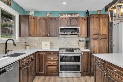 10391 Monte Bella Road, Lake Country, BC - Indoor Photo Showing Kitchen