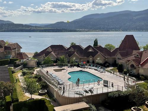 801-1152 Sunset Drive, Kelowna, BC - Outdoor With Body Of Water With View