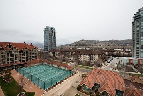 801-1152 Sunset Drive, Kelowna, BC - Outdoor