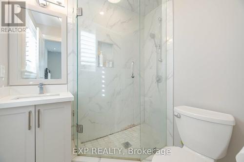 1 Battersea Crescent, Toronto, ON - Indoor Photo Showing Bathroom