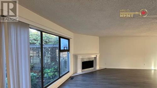 6538 Pinehurst Drive, Vancouver, BC - Indoor With Fireplace