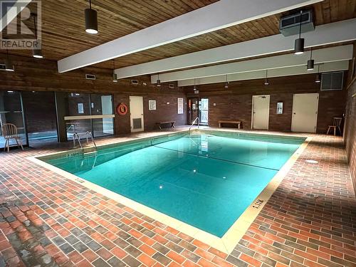 6538 Pinehurst Drive, Vancouver, BC - Indoor Photo Showing Other Room With In Ground Pool