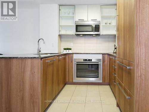 310 - 5162 Yonge Street, Toronto, ON - Indoor Photo Showing Kitchen With Upgraded Kitchen