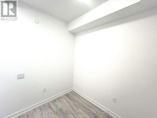 S1310 - 8 Olympic Garden Drive, Toronto, ON - Indoor Photo Showing Other Room