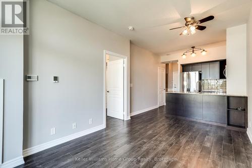 419 - 1940 Ironstone Drive, Burlington (Uptown), ON - Indoor Photo Showing Kitchen